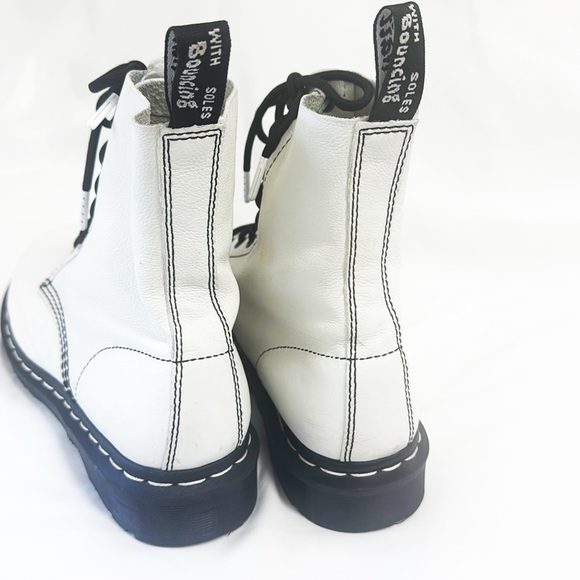 DR. MARTENS Pascal Black/White Leather Combat Boots #1460 Size 9 - Picture 3 of 8